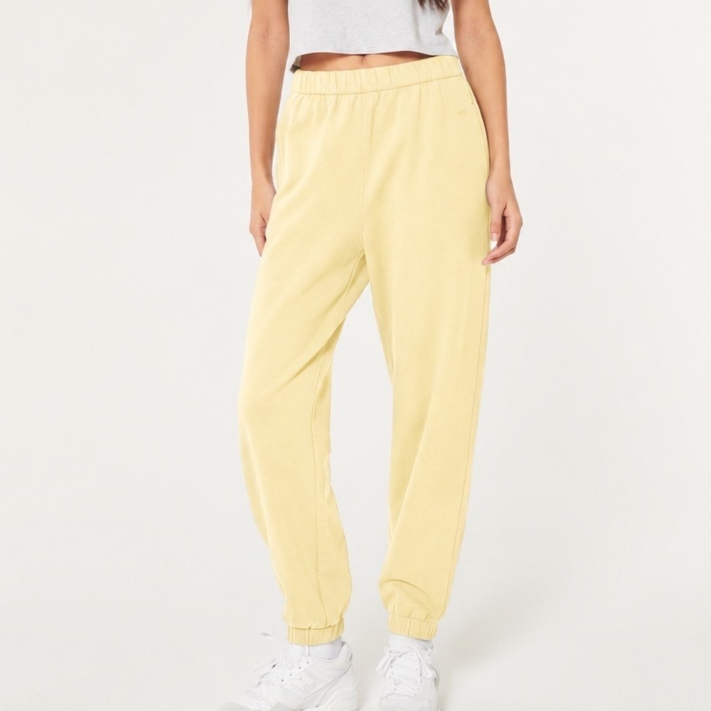Hollister Womens XXS Short Butter Yellow‎ Fleece Jogger Sweatpants